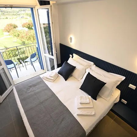 Blubear Bed and Breakfast Macari