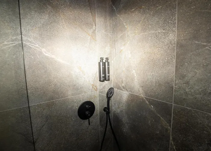 Blubear فندق مبيت وإفطار ماكاري